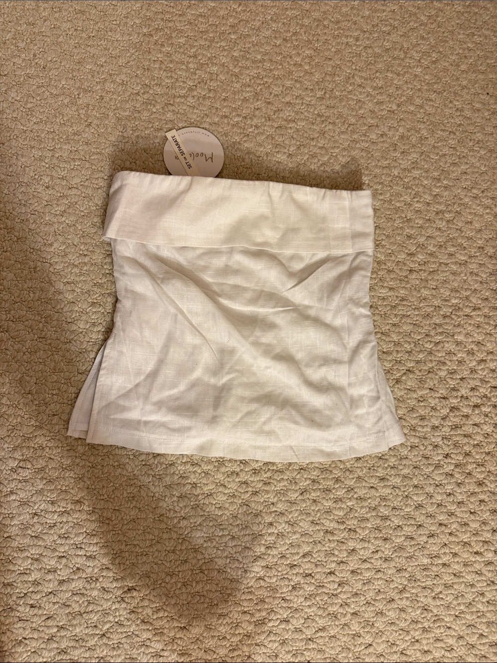 Womenโs White Linen Tube Top